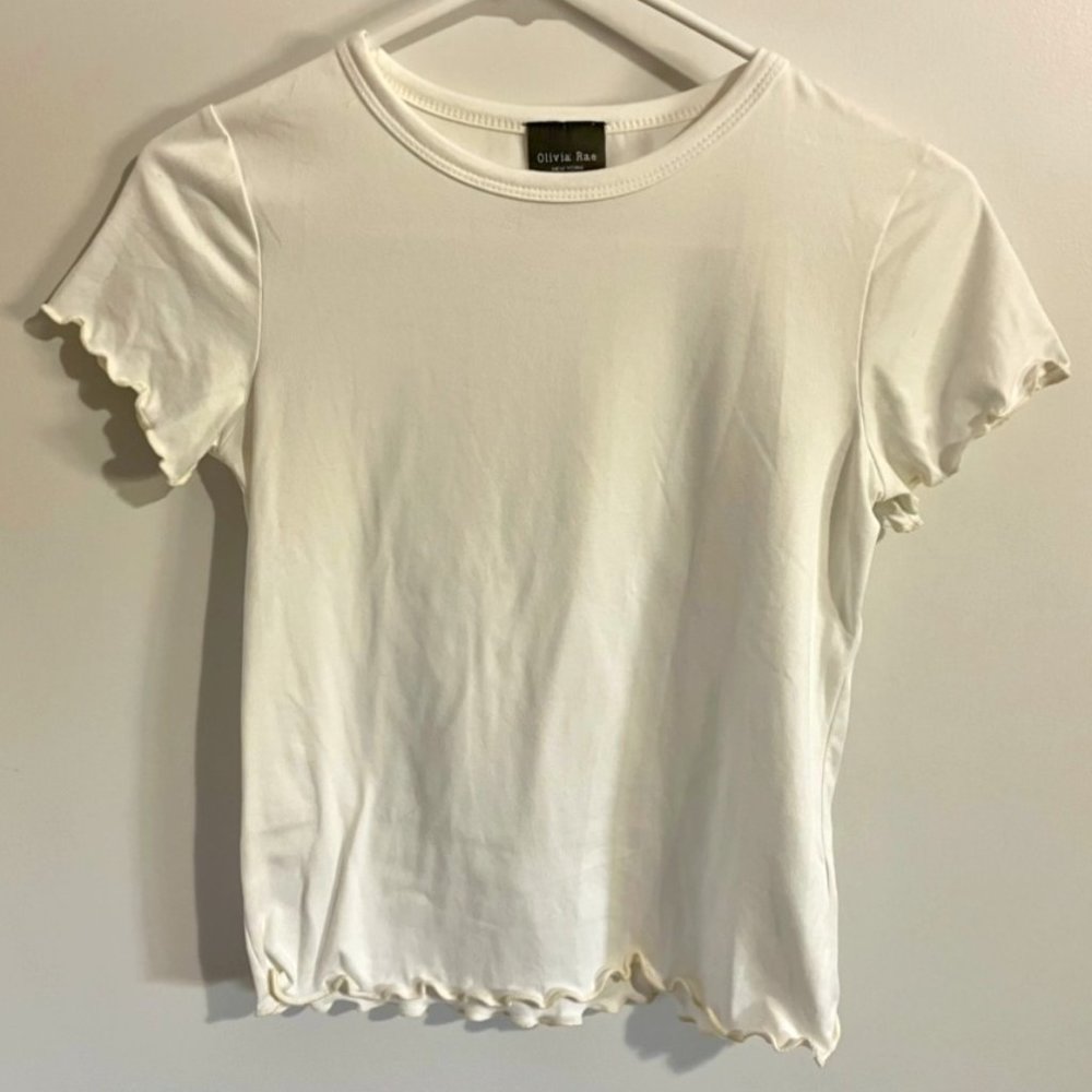 Olivia Rae lettuce rimmed top, White, Size S